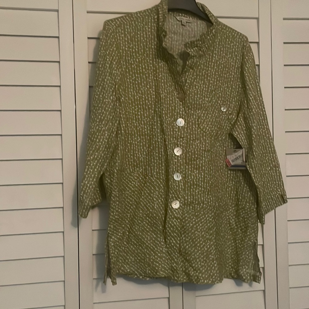Beautiful John Mark Linen Blouse, NWT,size XL